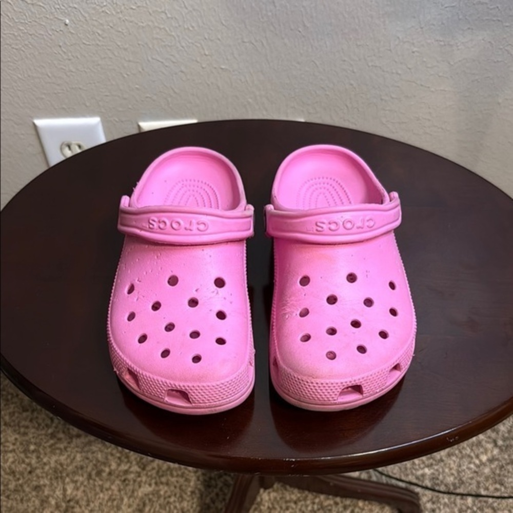 CROCS Pink Sandals Lightweight Ventilated Design